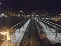 Hamburg Hauptbahnhof bei Nacht von Detlef Georgi