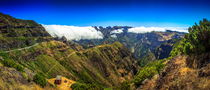 Encumeada Valley, view from Pico Ruivo. von Zoltan Duray
