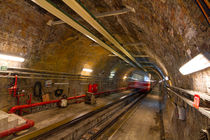 Old Tunnel Line von Evren Kalinbacak