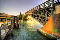 Bridge over the Grand Canal by Rob Hawkins