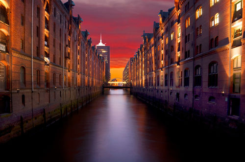 Hamburg-speicherstadt-sunset-sky