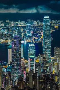 Hong Kong 07 by Tom Uhlenberg