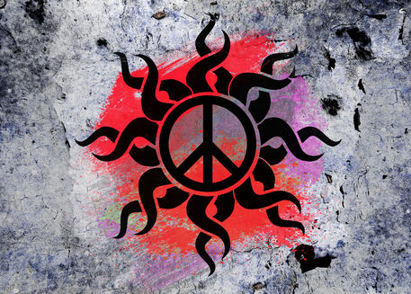 Peace-sign-displate-sunrise