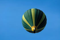Hot Air Balloon Above Wetton von Rod Johnson