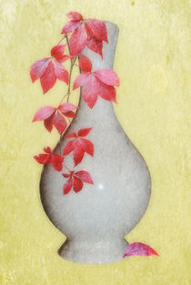 Autumn in a Vase von CHRISTINE LAKE
