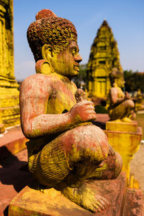 Memorial, Siem Reap. by Tom Hanslien