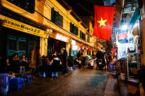 Hanoi Nightlife. von Tom Hanslien