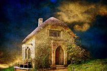Gothic Cottage Revisited von CHRISTINE LAKE