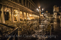 Rainy night in Venice von dayle ann  clavin