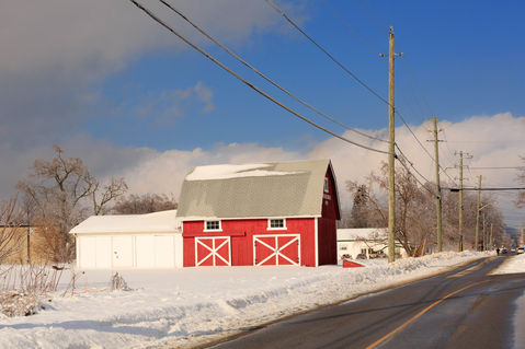 Red-barn-in-winter0312