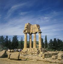 Temple of the Dioscurs in the Valley of the Temples in Agrigento,Sicily,Italy. von Luigi Petro