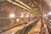 Tunnel Line von Evren Kalinbacak