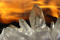 Bergkristall in Flammen - Rock crystal in flames  von ropo13