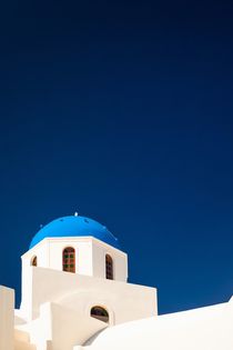 Santorin: Kirche mit blauer Kuppel by Björn Kindler