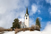 Kirche in Hirschegg Kleinwalsertal im Winter von Matthias Hauser