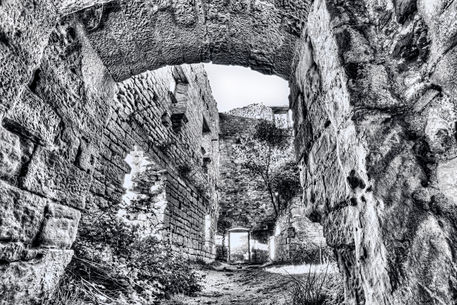 Castellcir-ruins