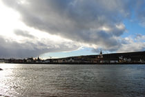 Regenwolken überm Rhein von hannahw