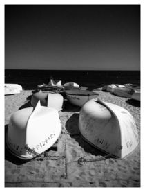 boats on the beach 2 by Thomas Ferraz Nagl