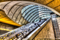 Canary Wharf Station by David Pyatt