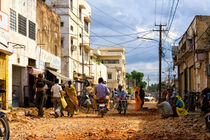 Indian daily city life - busy street scene von creativemarc