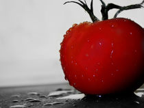 Tomatoe by bagojowitsch