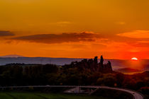 Teufelsmauer bei Thale im Sonnenuntergang mit Blick zum Brocken by Daniel Kühne