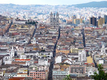 view over Quito von reisemonster