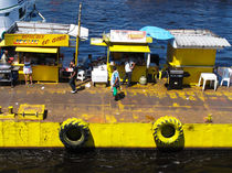 am Hafen von Manaus by reisemonster