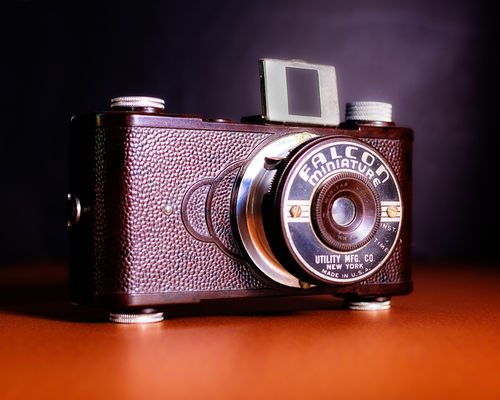 Studio-shots-old-cameras-thread-099-tortoisefalconcamera-lr-dp-le