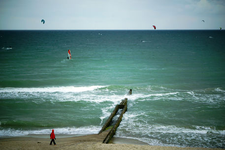 Wanderer-kiter-surfer-ahrenshoop