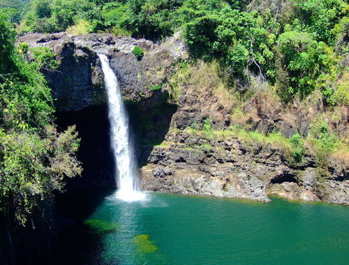 Hawaiian-waterfall