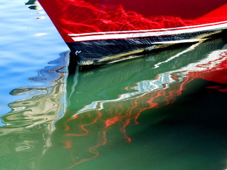 Red-boat-reflection