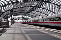 Berliner Hauptbahnhof by captainsilva