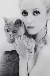 Woman and  cat von Igor Korionov