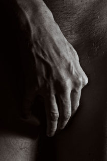 Male hands covering crotch  von Igor Korionov