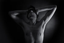 Portrait of nude young men blindfolded von Igor Korionov