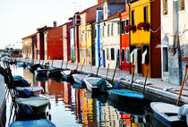 Venice, Burano island canal  von Tania Lerro