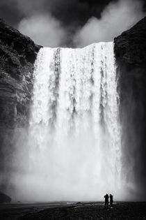 Skogafoss Wasserfall Island Iceland by Matthias Hauser