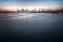 Hamburg - Skyline by Simon Andreas Peter