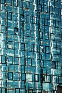 Abstract Reflections on Glass Facade von Artur Bogacki