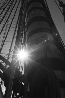 Sun and looming mast by Intensivelight Panorama-Edition