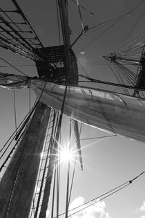 Bright sun and reefed sails by Intensivelight Panorama-Edition