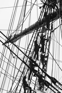 Crew on a tall ship - monochrome by Intensivelight Panorama-Edition