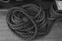 Coiled rope on a tall ship - monochrome by Intensivelight Panorama-Edition