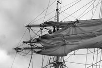 Sailor in the rigging - monochrome by Intensivelight Panorama-Edition