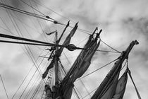 Rigging of a brig - monochrome by Intensivelight Panorama-Edition