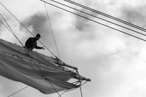Seaman working in the rigging - monochrome by Intensivelight Panorama-Edition