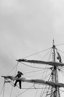 Woman loosening sails von Intensivelight Panorama-Edition