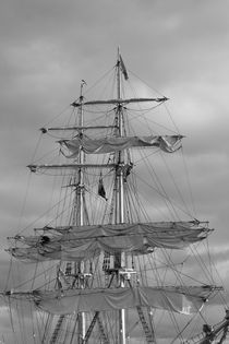 Masts of a brig von Intensivelight Panorama-Edition