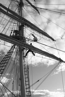 Sailor working high in the rigging - monochrome by Intensivelight Panorama-Edition